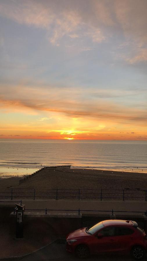 Skippers View Sunny Balcony Eastbourne Bagian luar foto