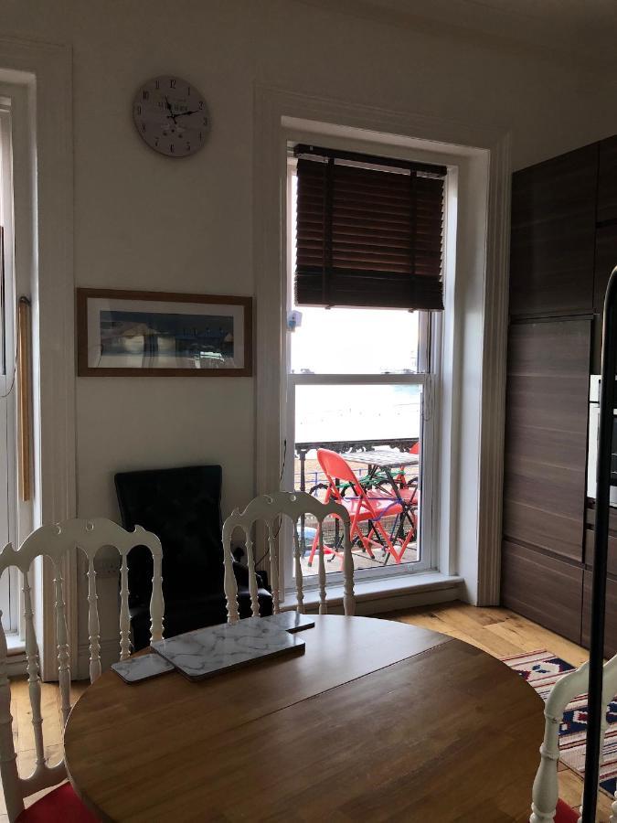 Skippers View Sunny Balcony Eastbourne Bagian luar foto