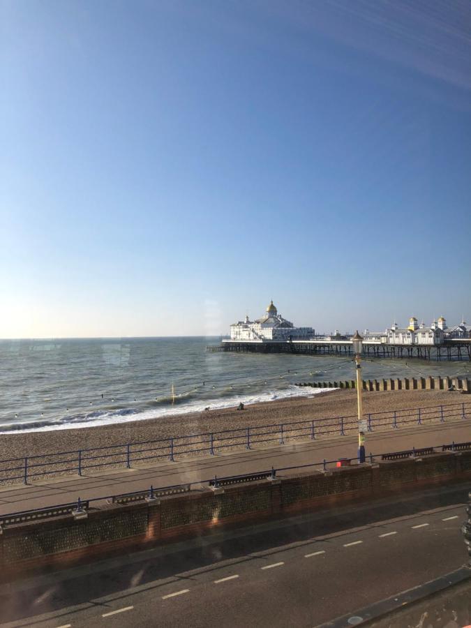 Skippers View Sunny Balcony Eastbourne Bagian luar foto